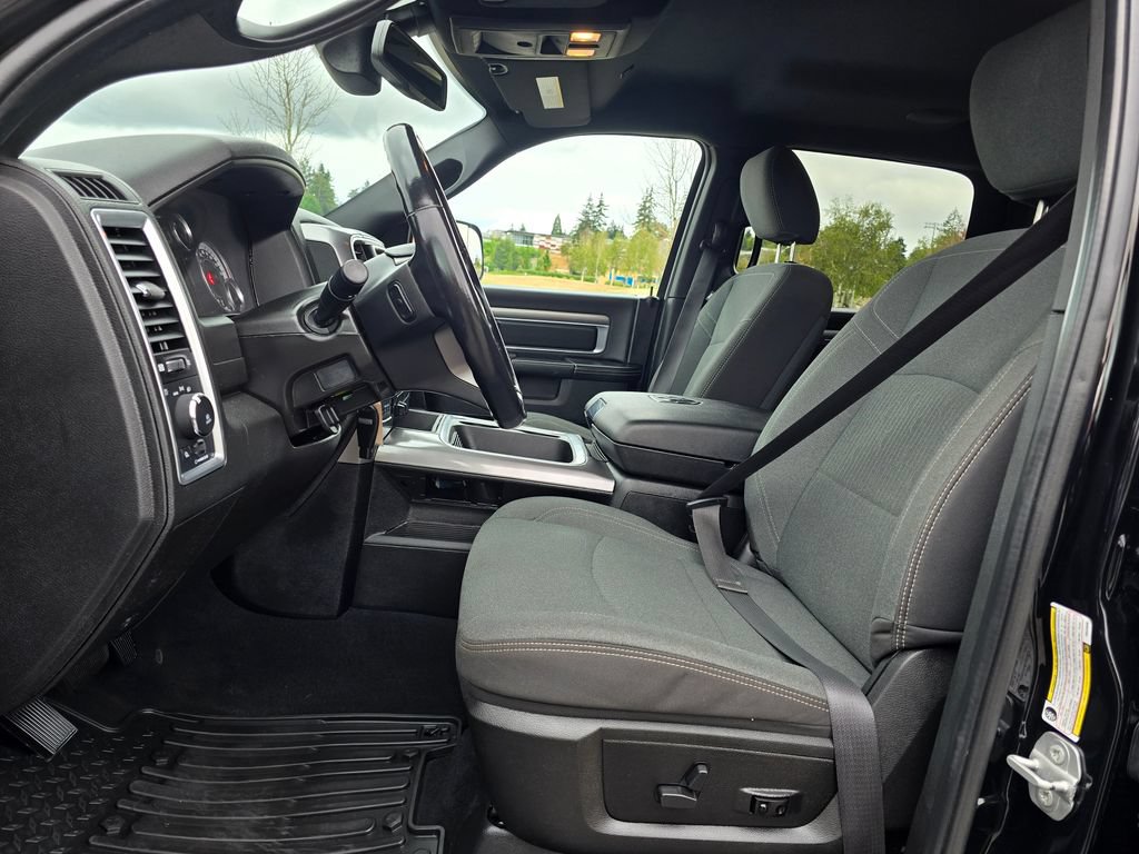 Used 2023 RAM 1500 Warlock AWD/4WD image 11