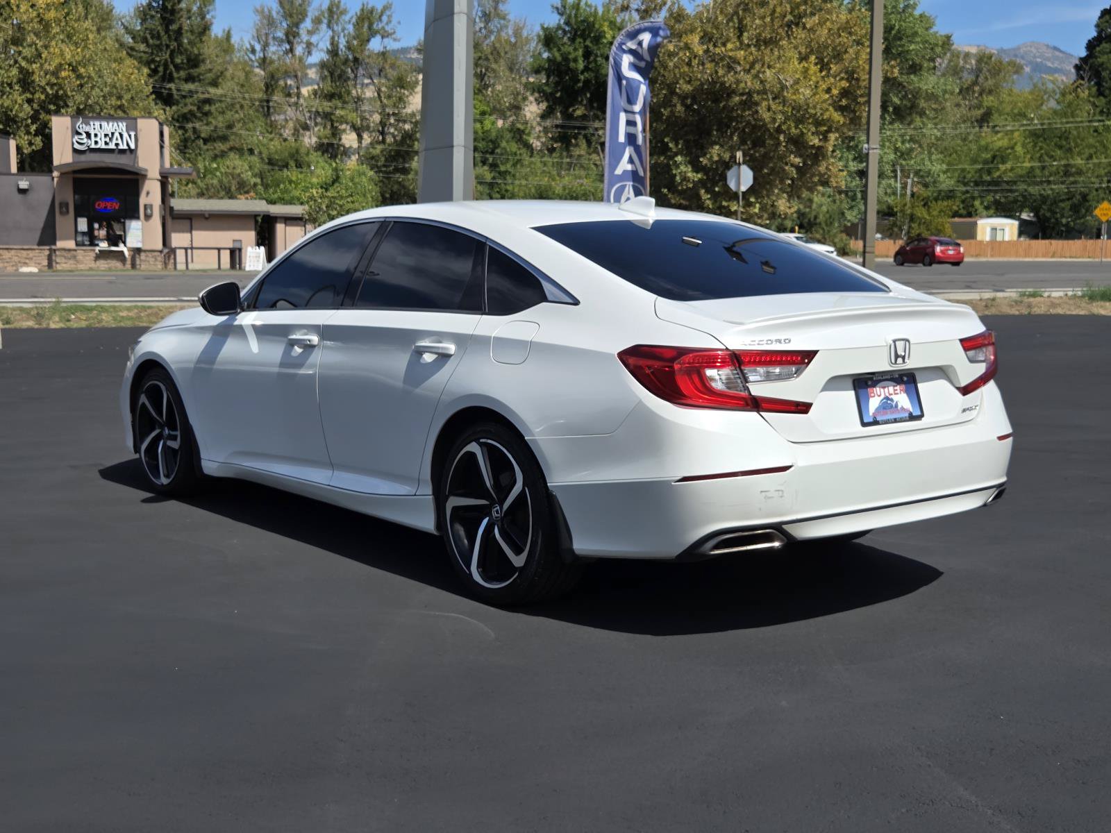 Used 2018 Honda Accord Sport image 7