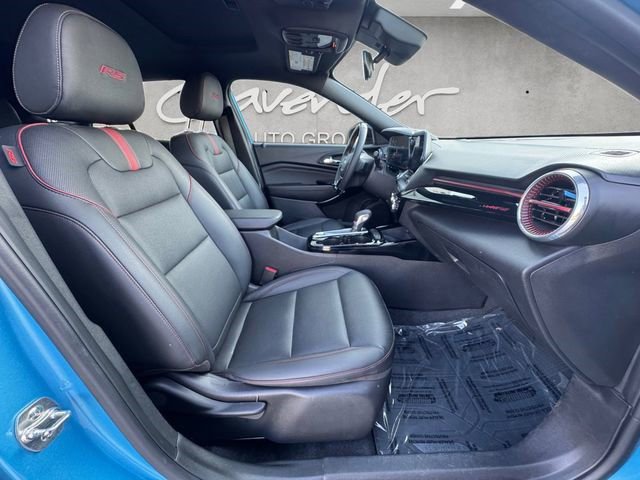 Certified 2025 Chevrolet Trax RS w/ Sunroof Package FWD image 25