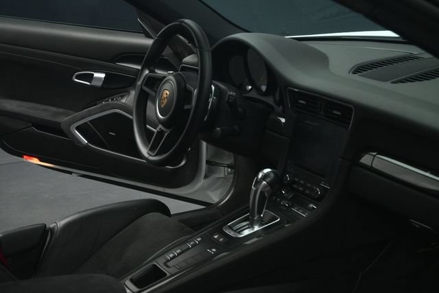 Used 2018 Porsche 911 GT3 RWD image 51