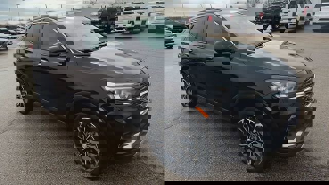 Used 2023 Buick Encore GX Select image 2