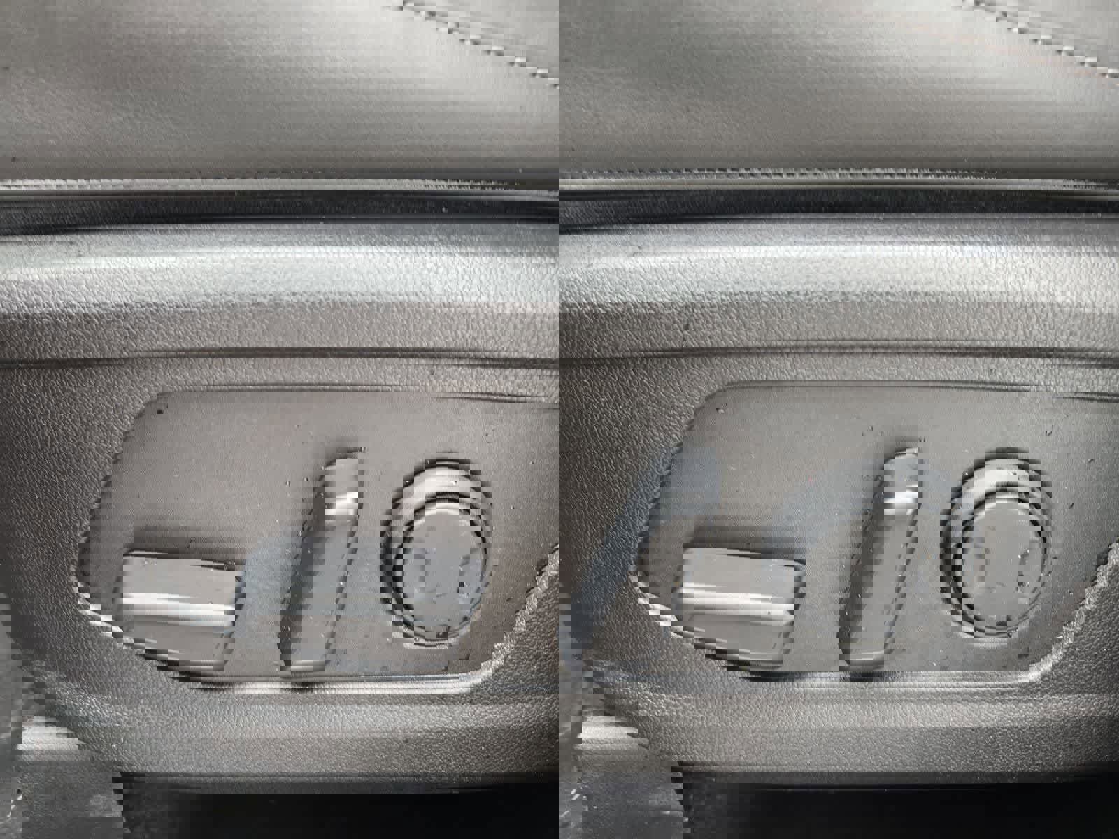 Certified 2023 Kia Sorento S w/ Panoramic Sunroof Package image 15