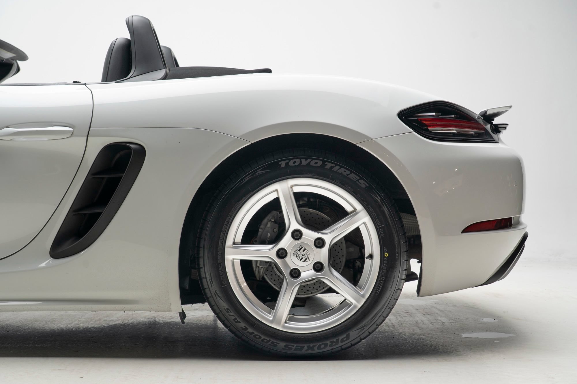Used 2022 Porsche 718 Boxster RWD image 46