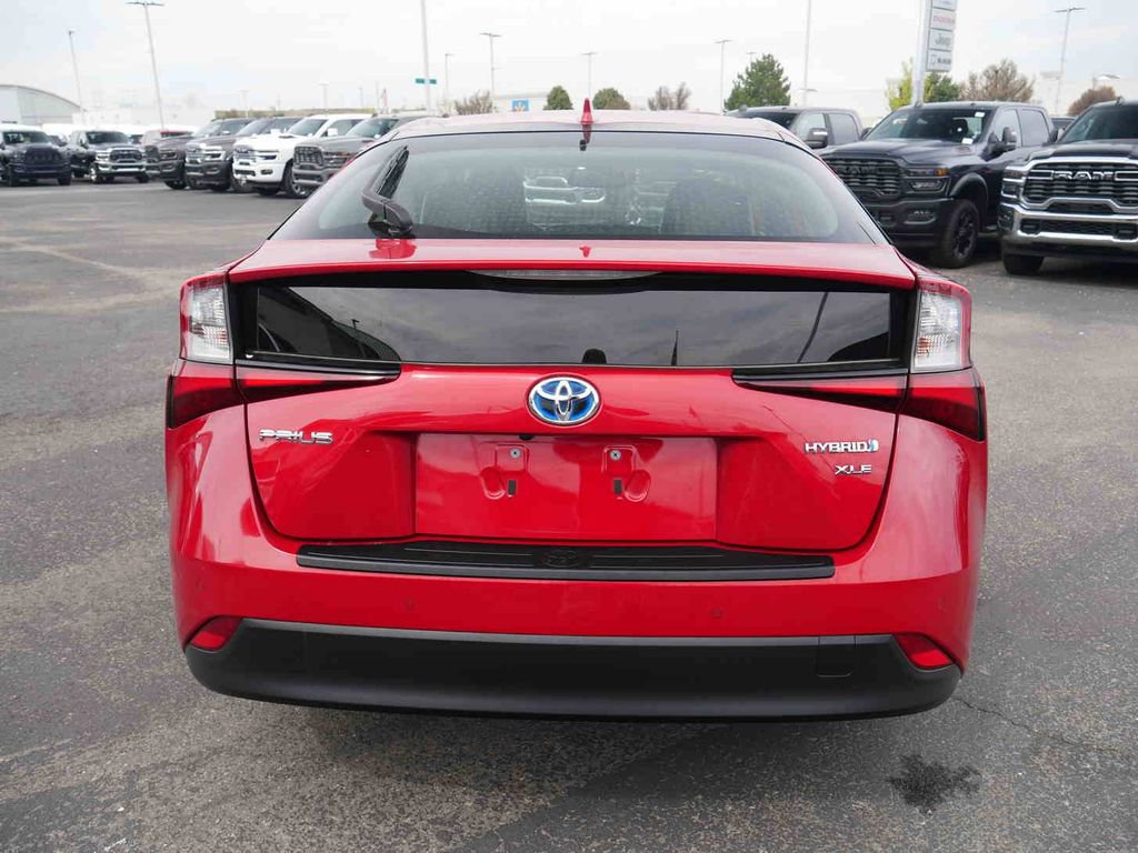 Used 2019 Toyota Prius XLE image 17