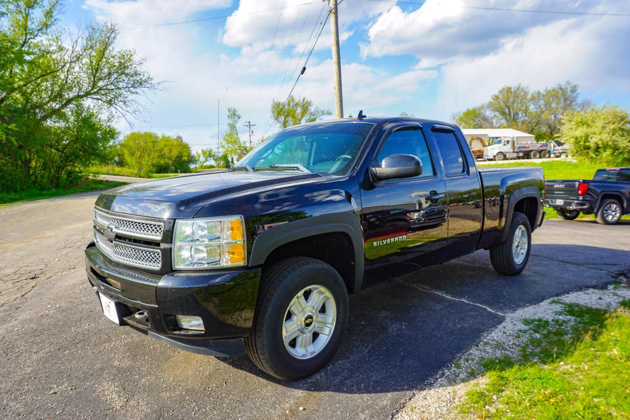 Used 2013 Chevrolet Silverado 1500 LT w/ All-Star Edition AWD/4WD image 7