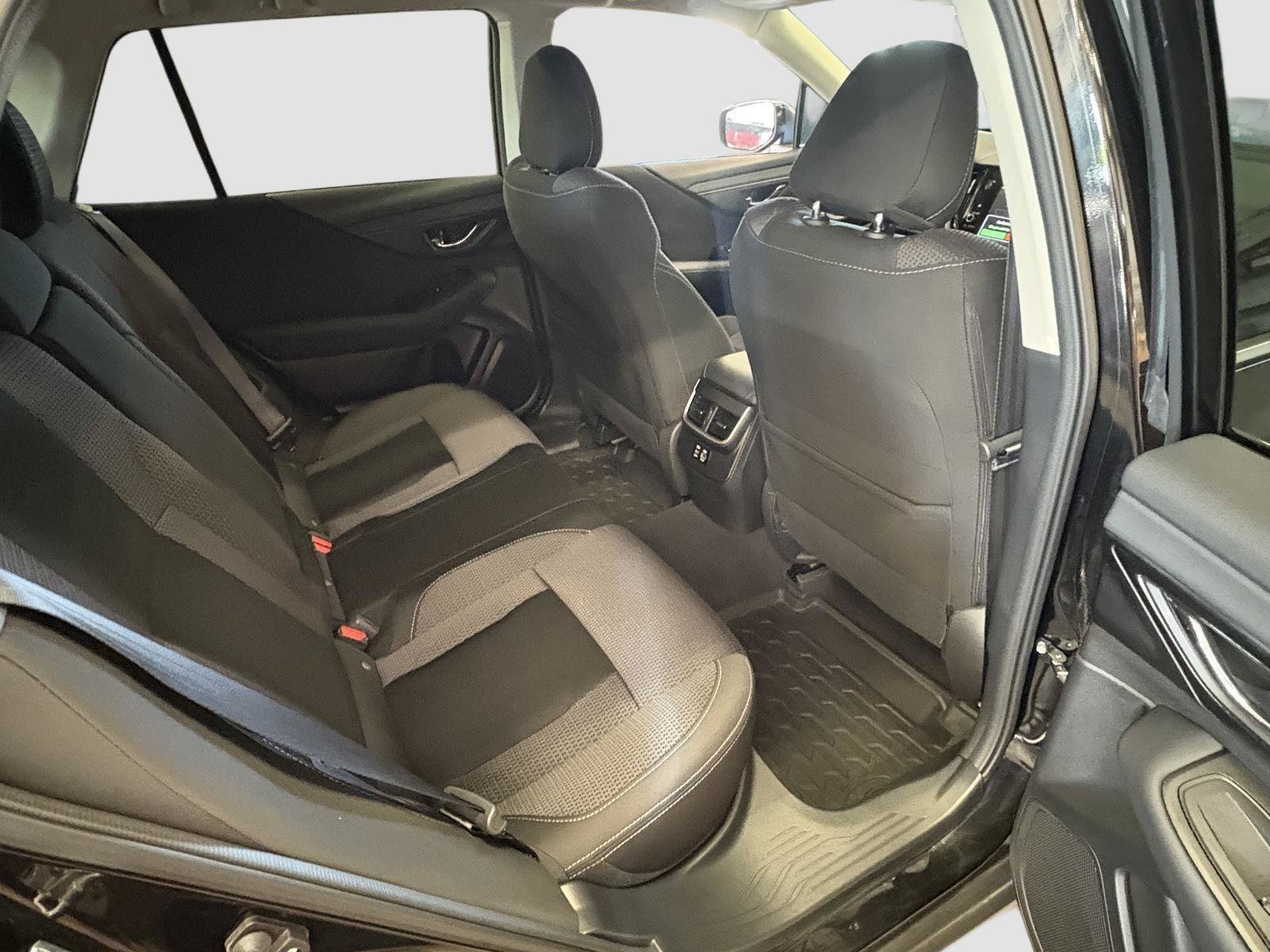 Used 2025 Subaru Outback Premium w/ Popular Package #1A AWD/4WD image 18