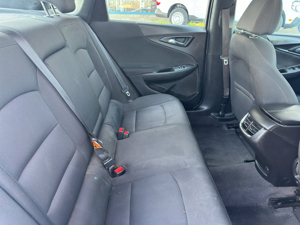 Used 2018 Chevrolet Malibu LT FWD image 28
