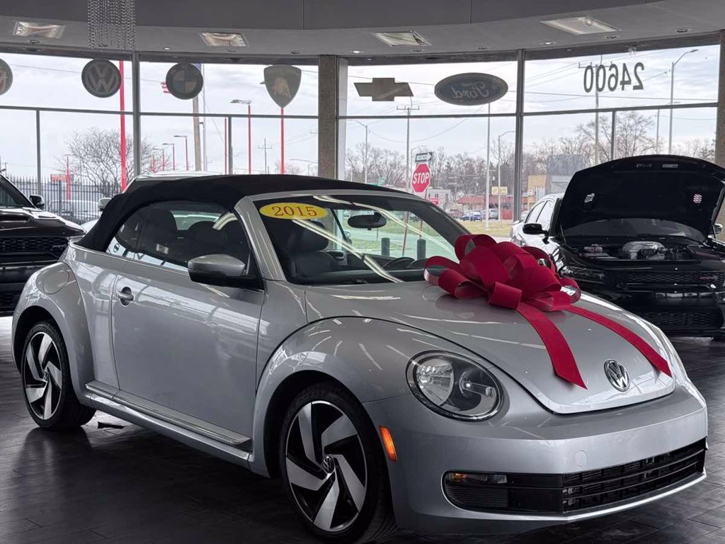 Used 2015 Volkswagen Beetle 1.8T FWD image 1