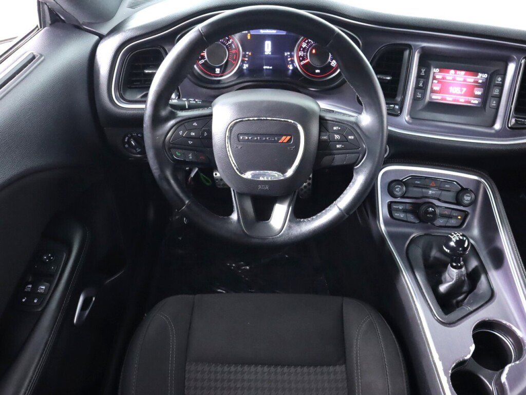 Used 2016 Dodge Challenger R/T RWD image 25