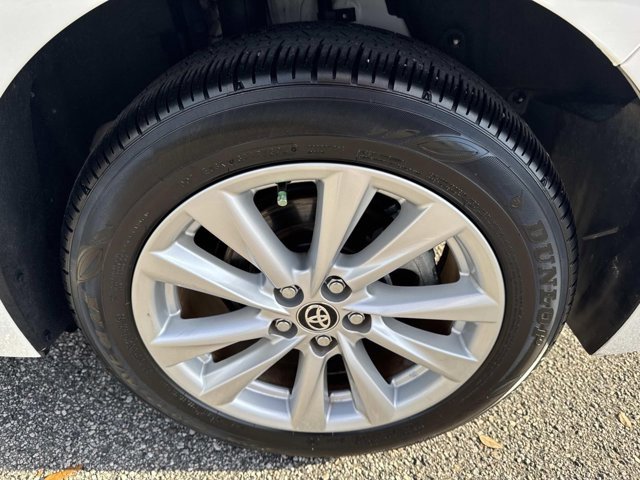 Certified 2025 Toyota Corolla SE image 31