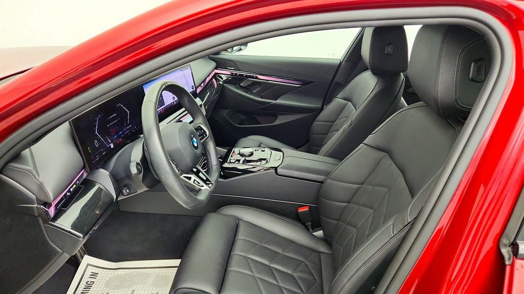 Used 2024 BMW 540i xDrive w/ Premium Package AWD/4WD image 20