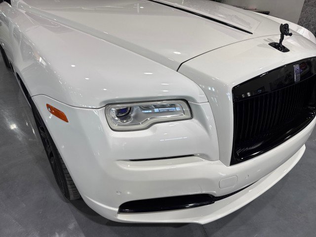 Used 2017 Rolls-Royce Dawn image 28