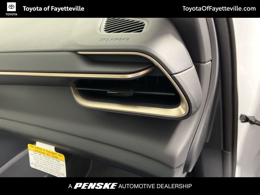 New 2025 Toyota Crown Signia image 10