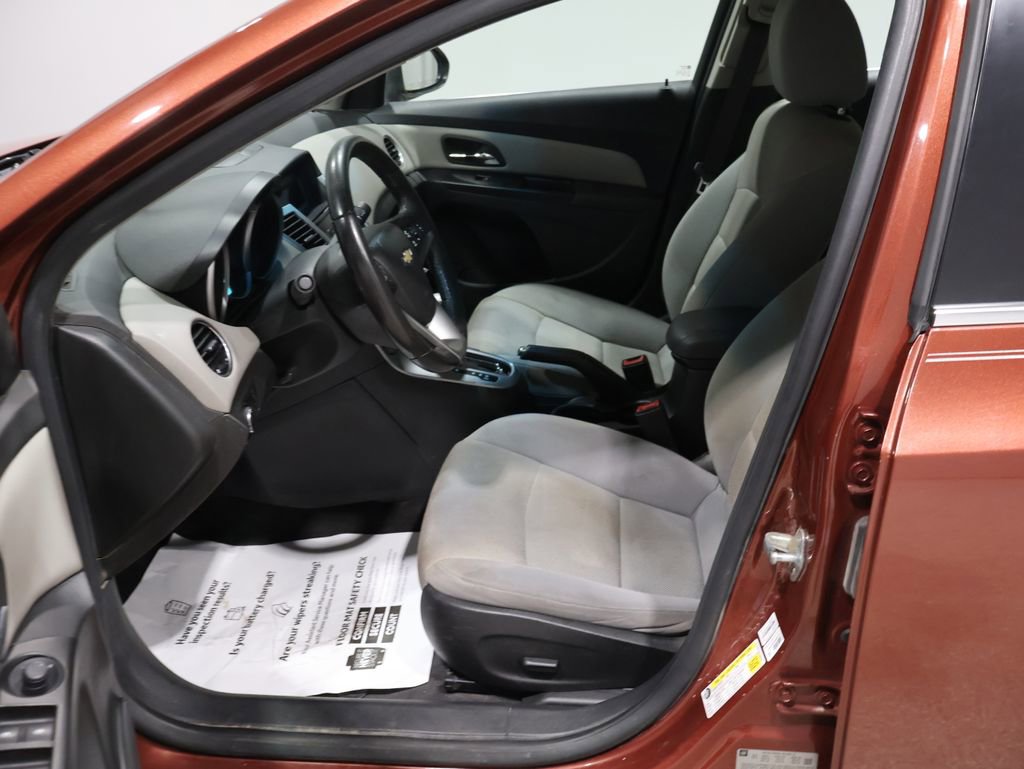 Used 2012 Chevrolet Cruze Eco image 10