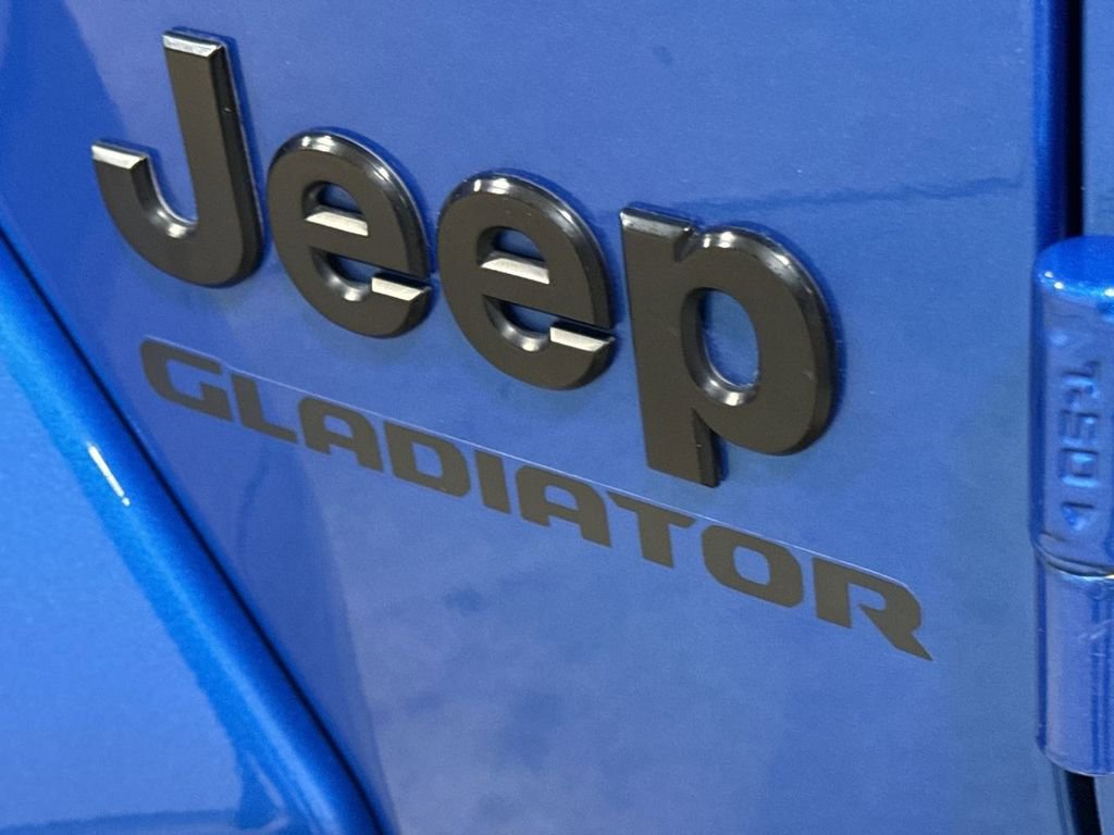 Used 2021 Jeep Gladiator Willys image 25