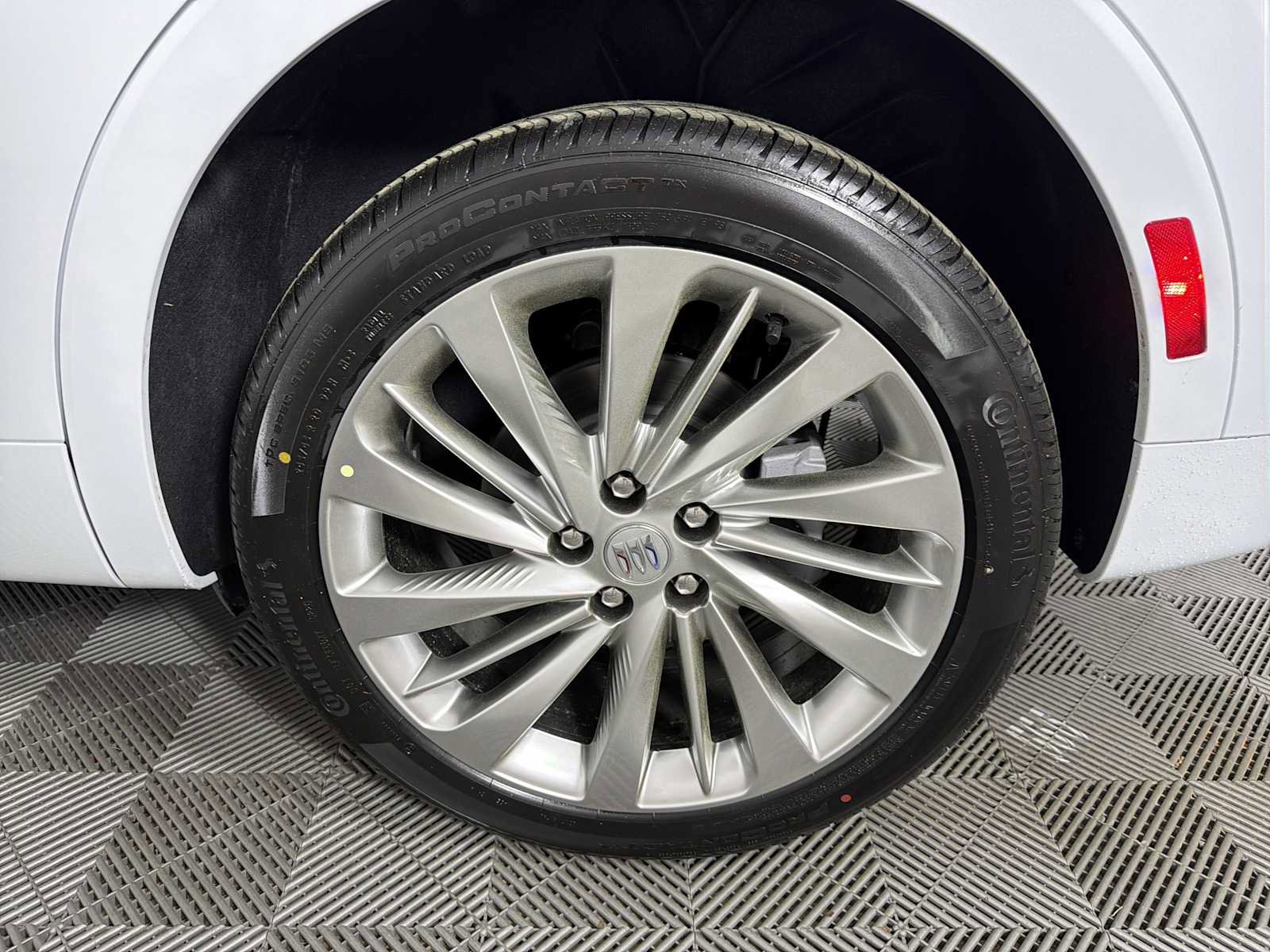 New 2026 Buick Envision Avenir AWD/4WD image 18