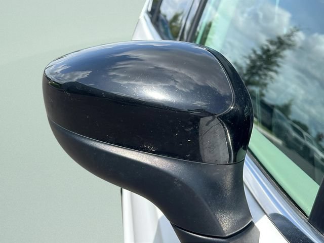 Used 2024 Chrysler Voyager LX FWD image 26