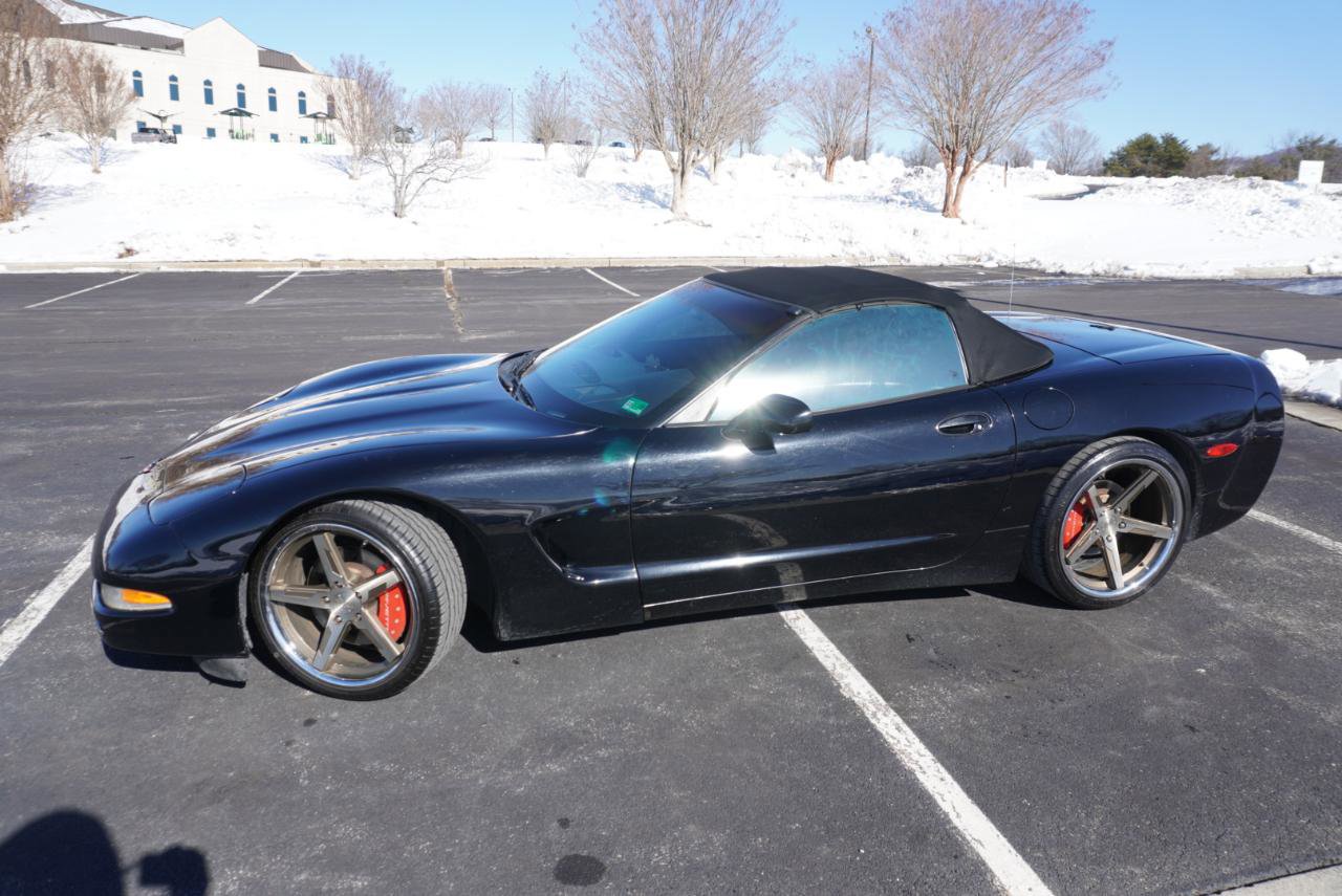 Used 2004 Chevrolet Corvette 2dr Convertible w/ Preferred Equipment Group RWD image 5