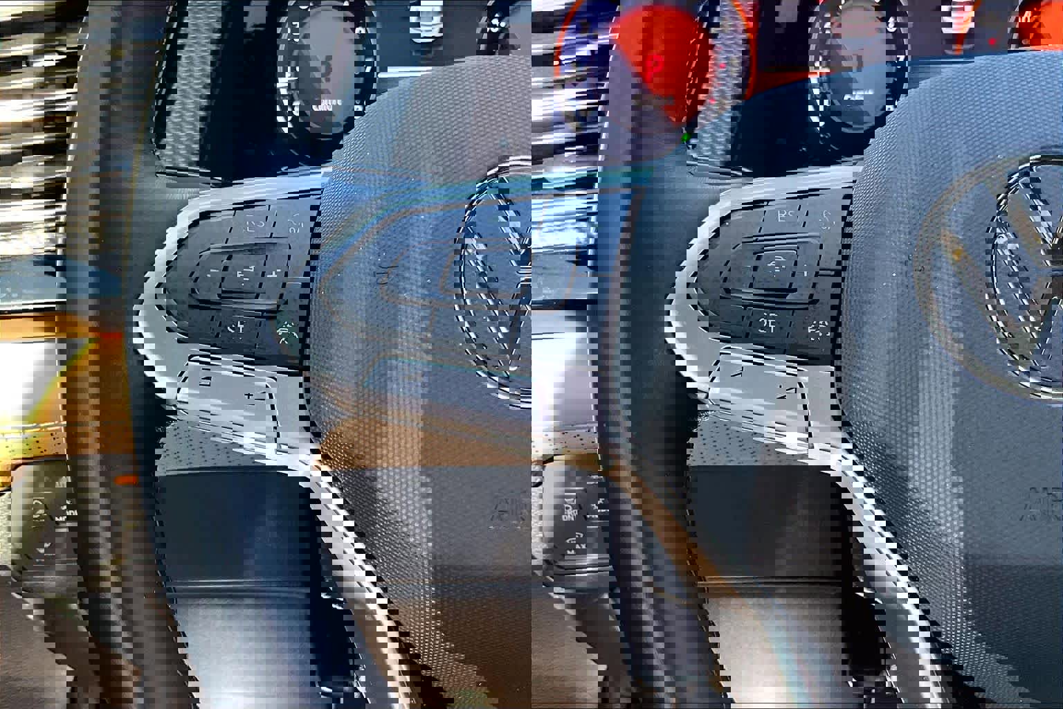 Used 2024 Volkswagen Atlas Cross Sport SEL R-Line image 23