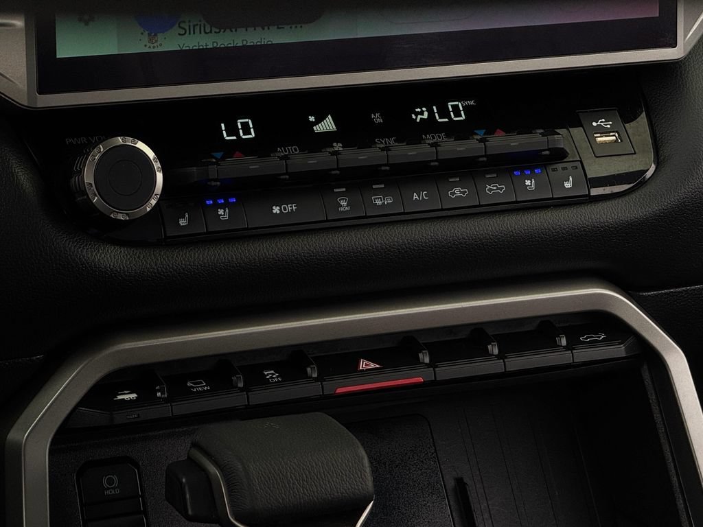 Certified 2025 Toyota Tundra Limited AWD/4WD image 17