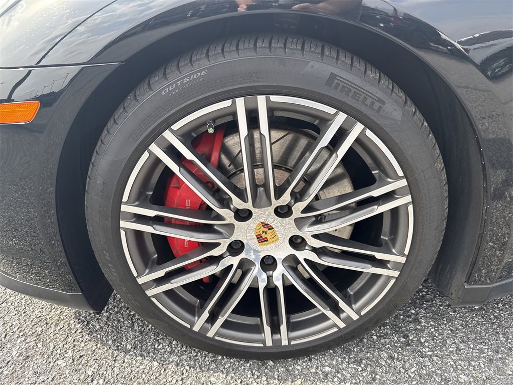 Used 2016 Porsche Panamera GTS image 11