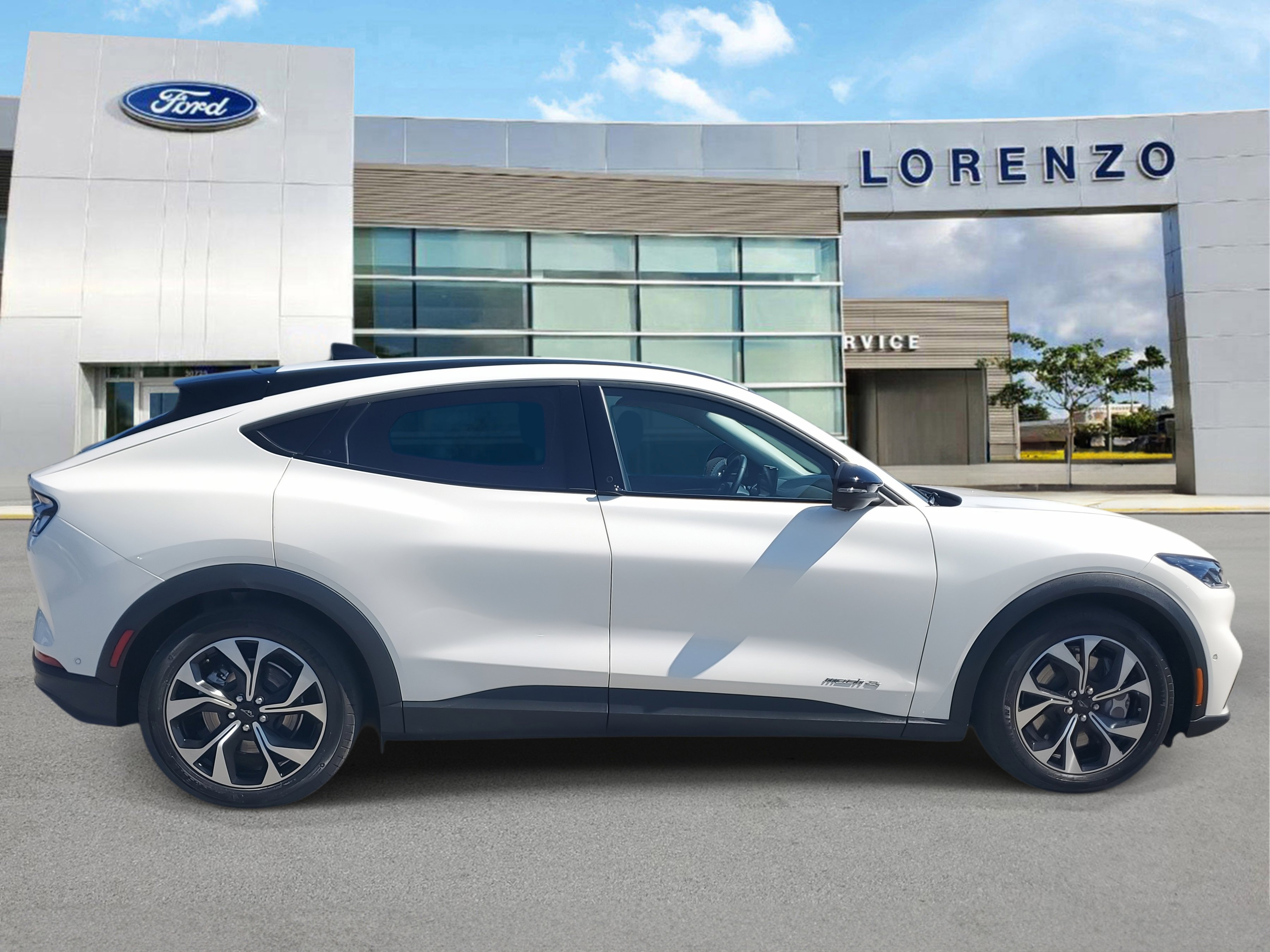 Used 2024 Ford Mustang Mach-E Select w/ Comfort Package Lite image 4