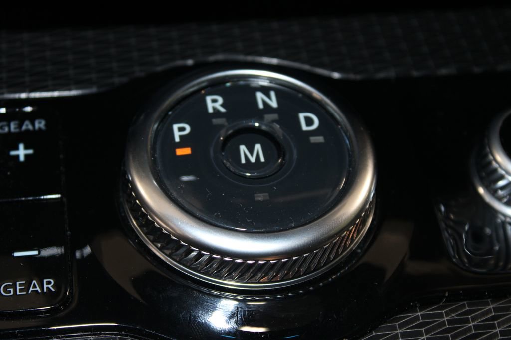 Used 2025 Ford Expedition Platinum w/ Stealth Appearance Package image 34