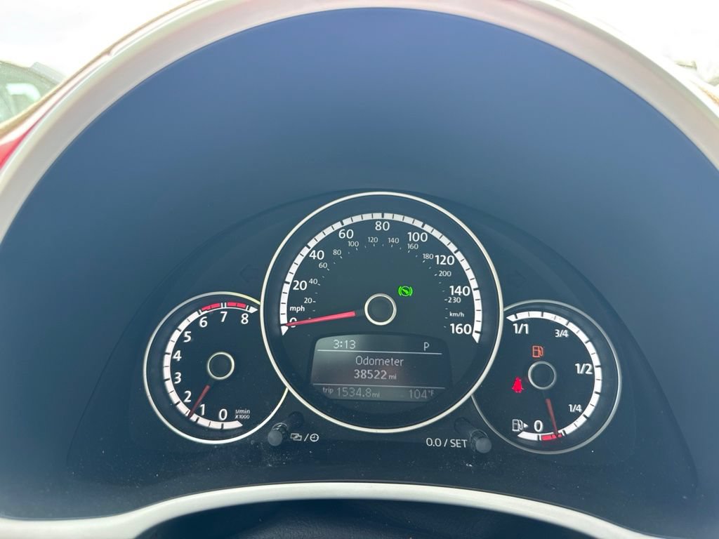 Used 2015 Volkswagen Beetle 1.8T FWD image 13