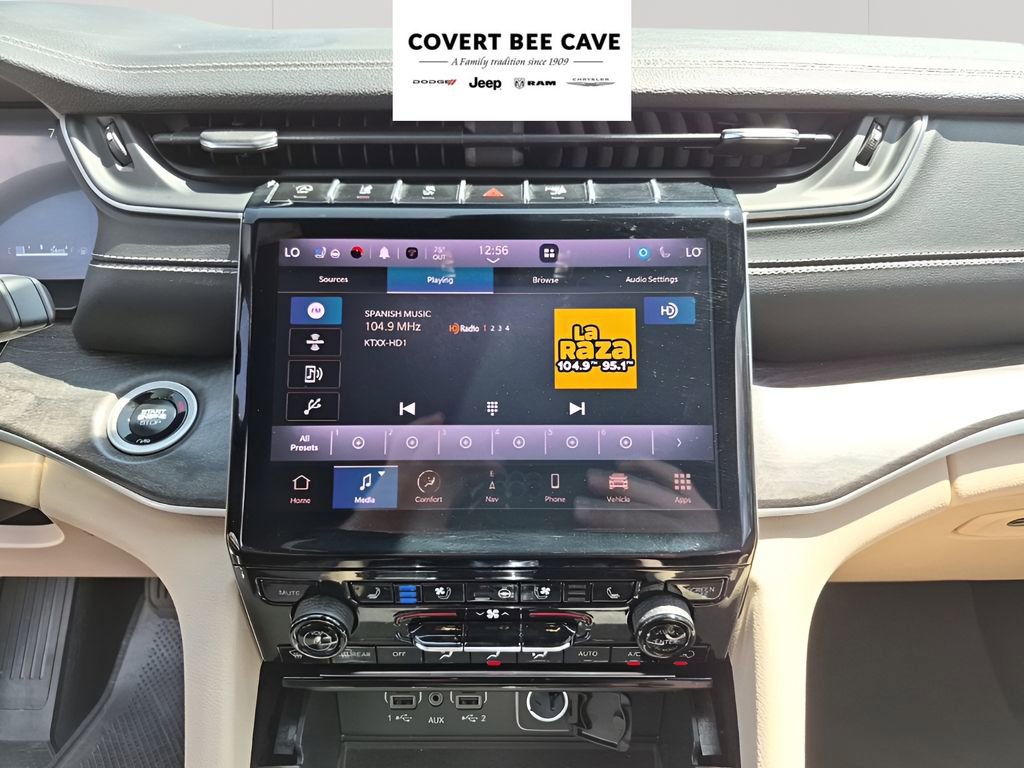 Used 2024 Jeep Grand Cherokee Limited w/ Luxury Tech Group II image 40