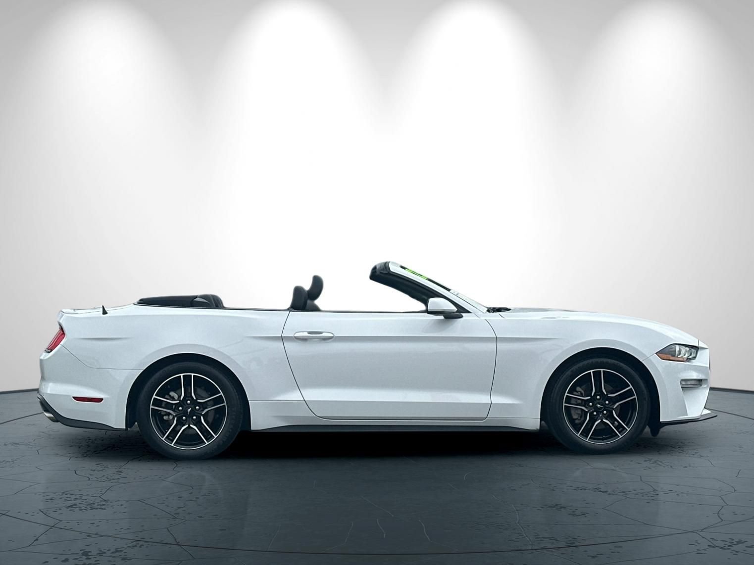 Used 2023 Ford Mustang Premium RWD image 3