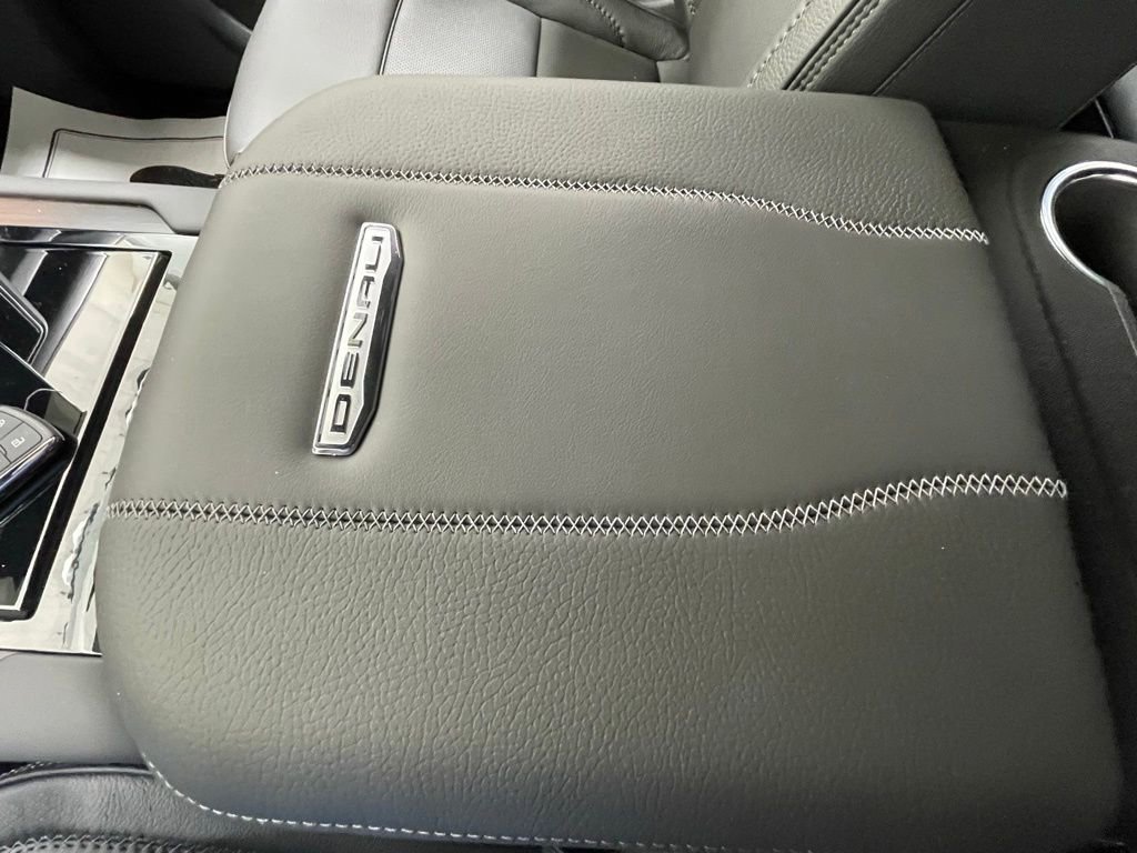 New 2026 GMC Yukon XL Denali image 22