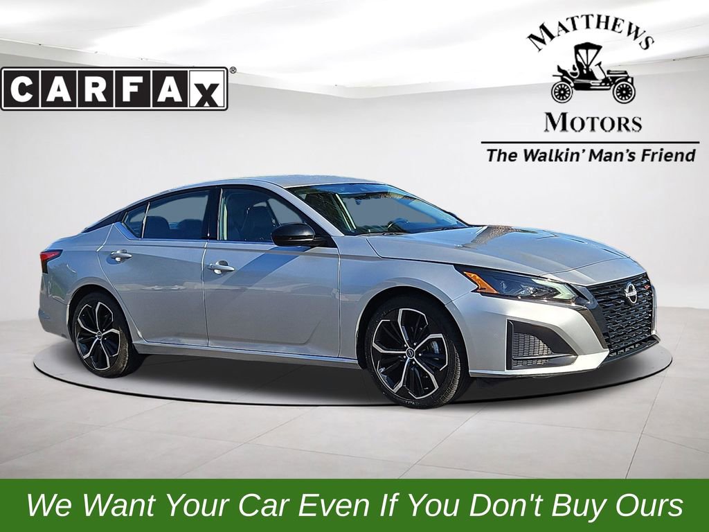 Used 2024 Nissan Altima 2.5 SR FWD image 1