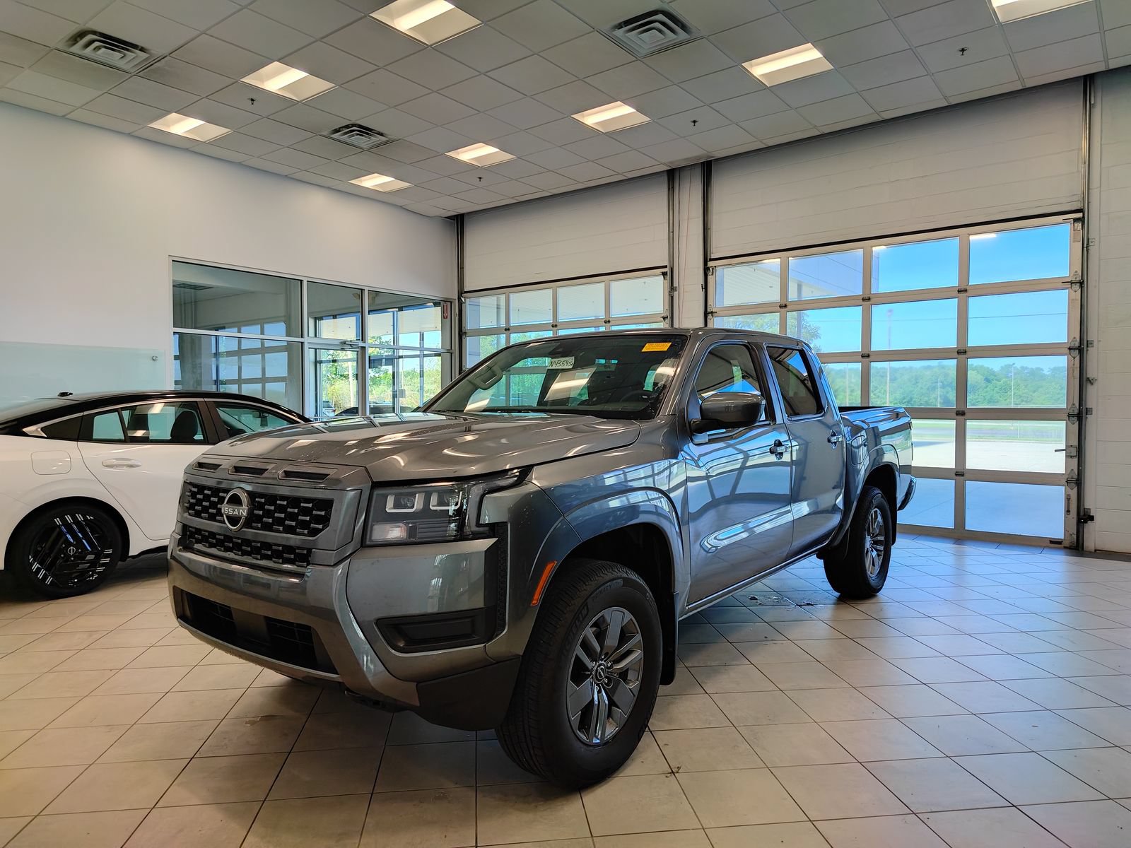 Used 2026 Nissan Frontier SV w/ SV Convenience Package AWD/4WD image 6