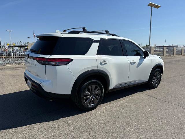 Certified 2024 Nissan Pathfinder SV w/ SV Premium Package FWD image 6
