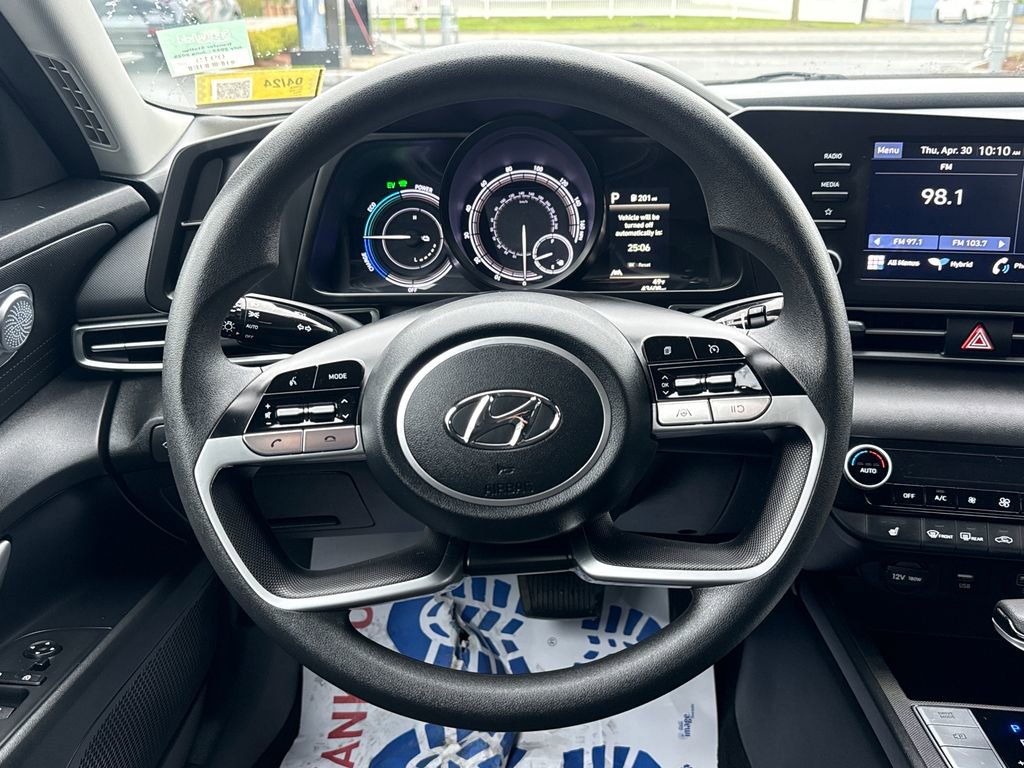 Used 2023 Hyundai Elantra Blue w/ Preferred Accessory Package FWD image 16
