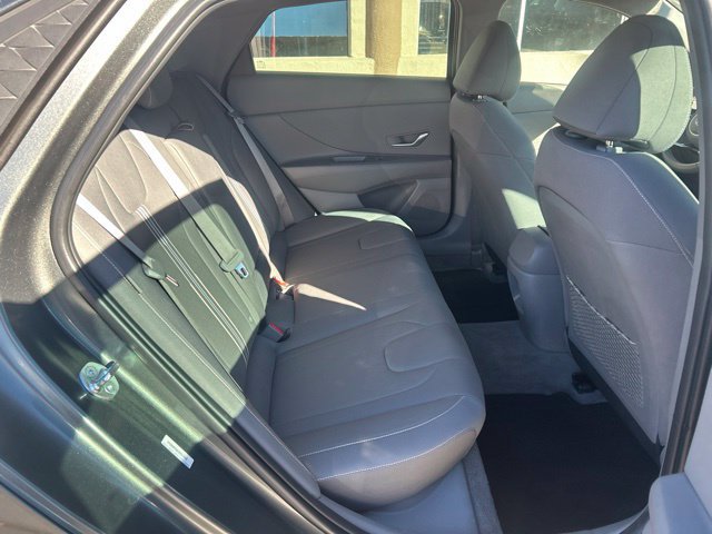 Used 2025 Hyundai Elantra SEL w/ Cargo Package FWD image 8