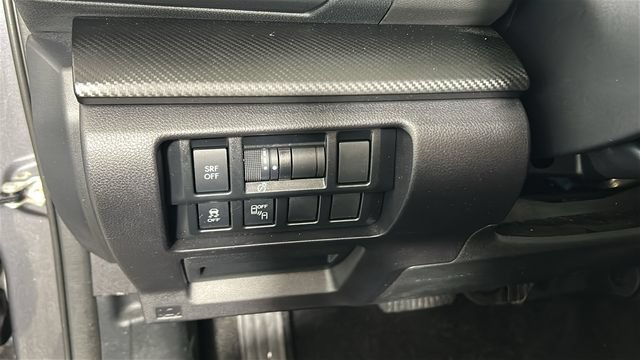 Used 2018 Subaru Impreza 2.0i Premium w/ Eyesight & BSD & Rcta AWD/4WD image 19
