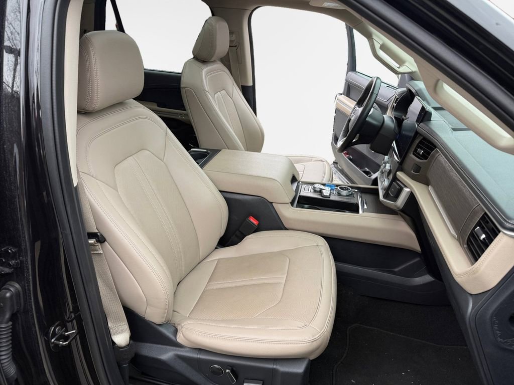 Used 2024 Ford Expedition Max Limited image 26
