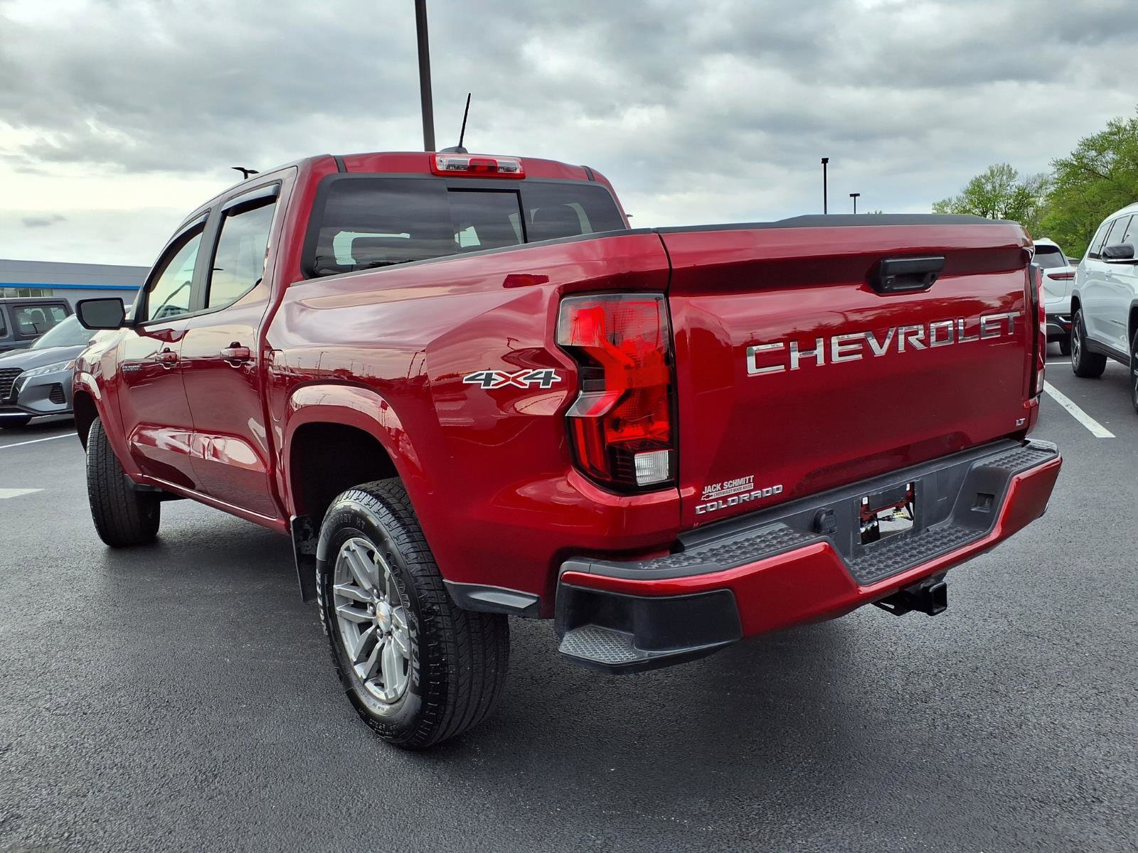 Used 2024 Chevrolet Colorado LT w/ LT Convenience Package II AWD/4WD image 29