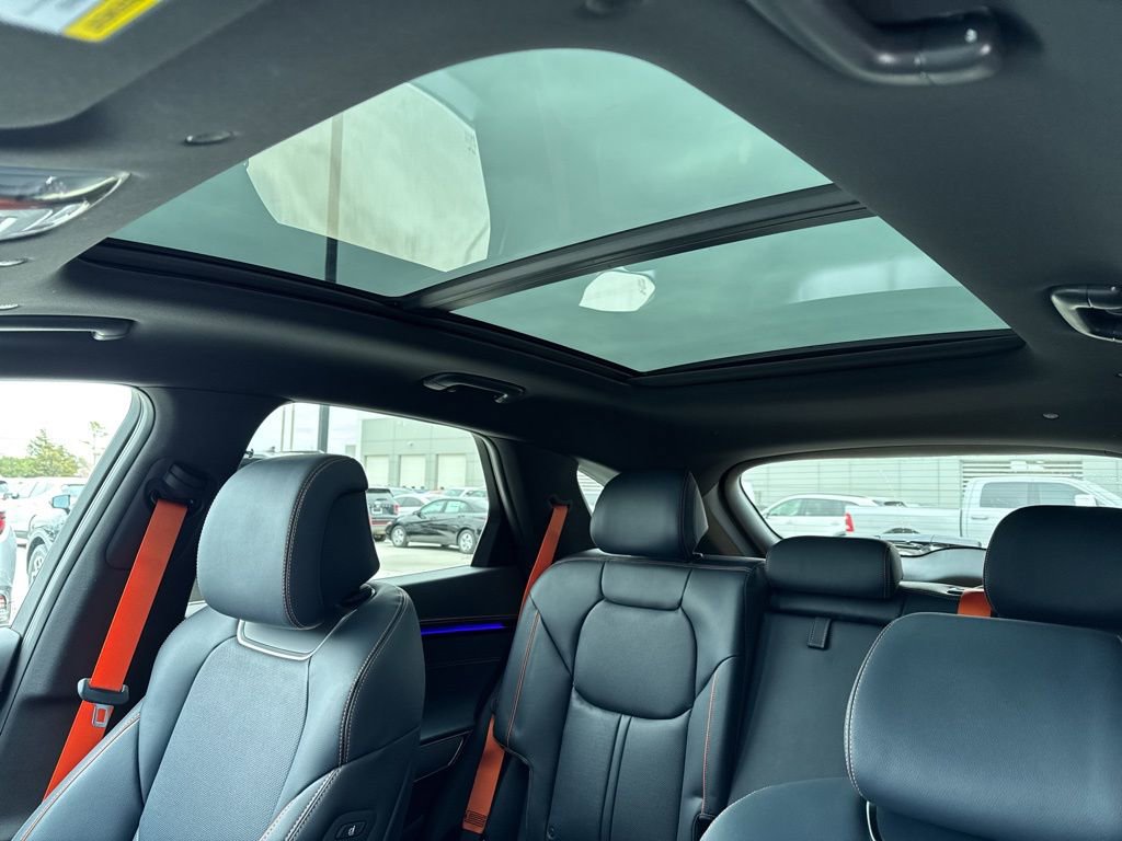 New 2026 Genesis GV70 3.5T Sport Advanced AWD/4WD image 16