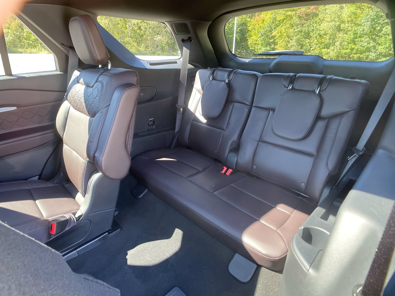 Used 2026 Ford Explorer Platinum w/ LUX Leather Package AWD/4WD image 25