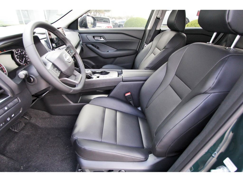 New 2026 Nissan Rogue SV image 6