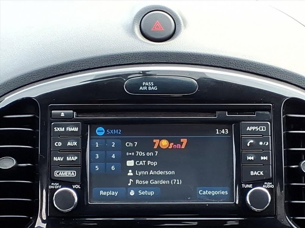 Used 2015 Nissan Juke SL image 15