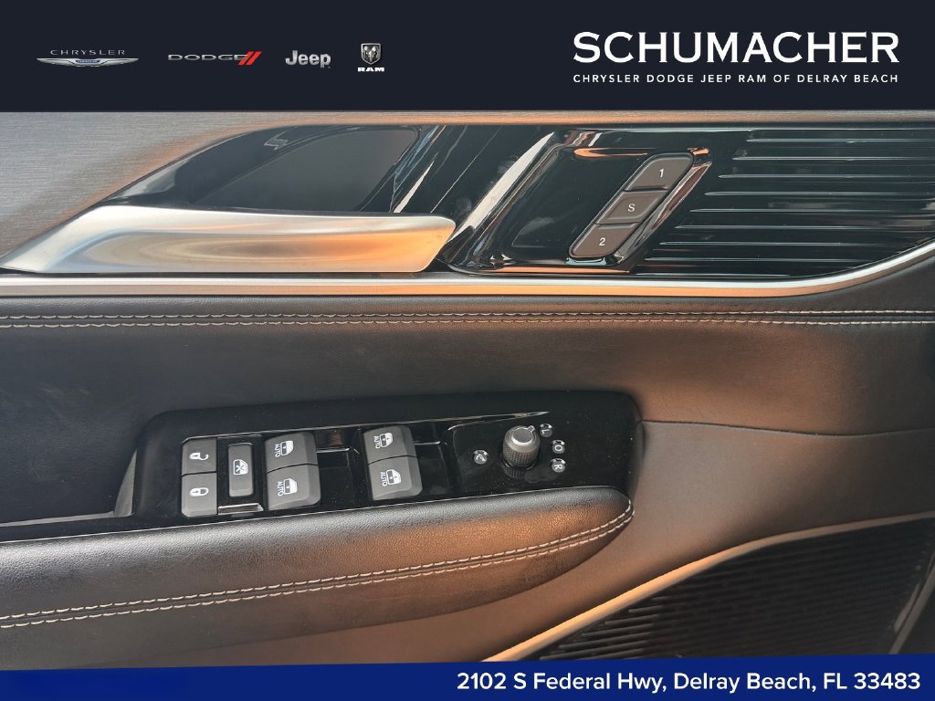 New 2026 Jeep Grand Wagoneer Limited AWD/4WD image 23