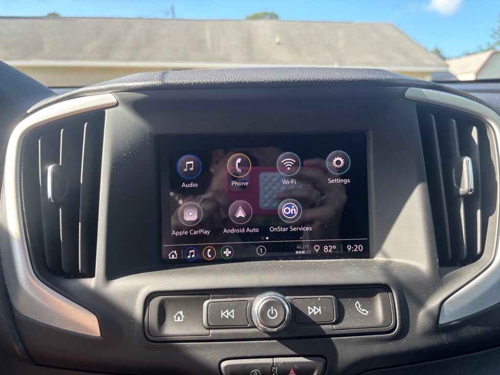 Used 2024 GMC Terrain SLE FWD image 30