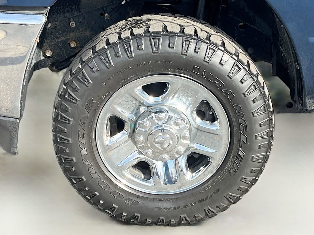 Used 2024 RAM 2500 Tradesman w/ Chrome Appearance Group image 30