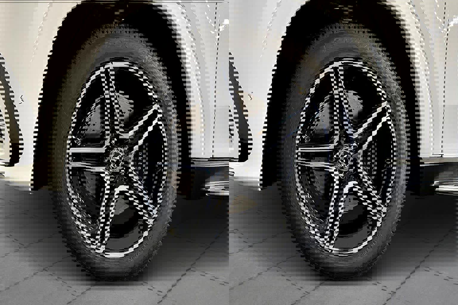 New 2026 Mercedes-Benz GLS 450 4MATIC image 17