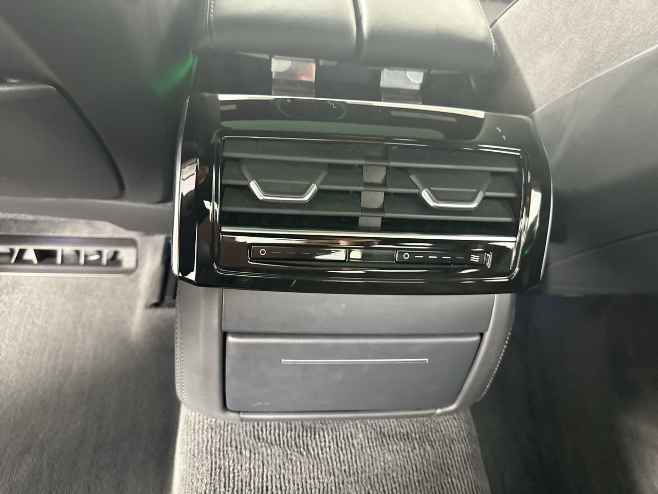 Used 2023 Audi A8 L 3.0T w/ Comfort Plus Package AWD/4WD image 12