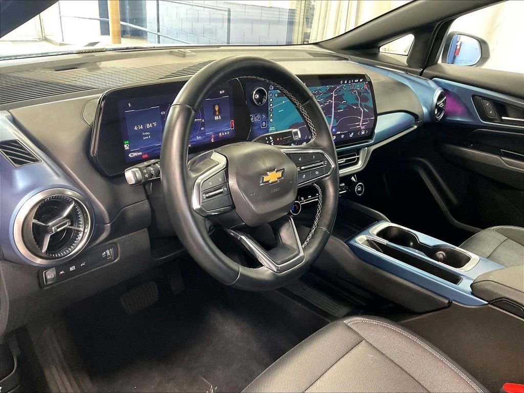 Used 2024 Chevrolet Equinox EV LT w/ LPO, Trailering Package FWD image 8