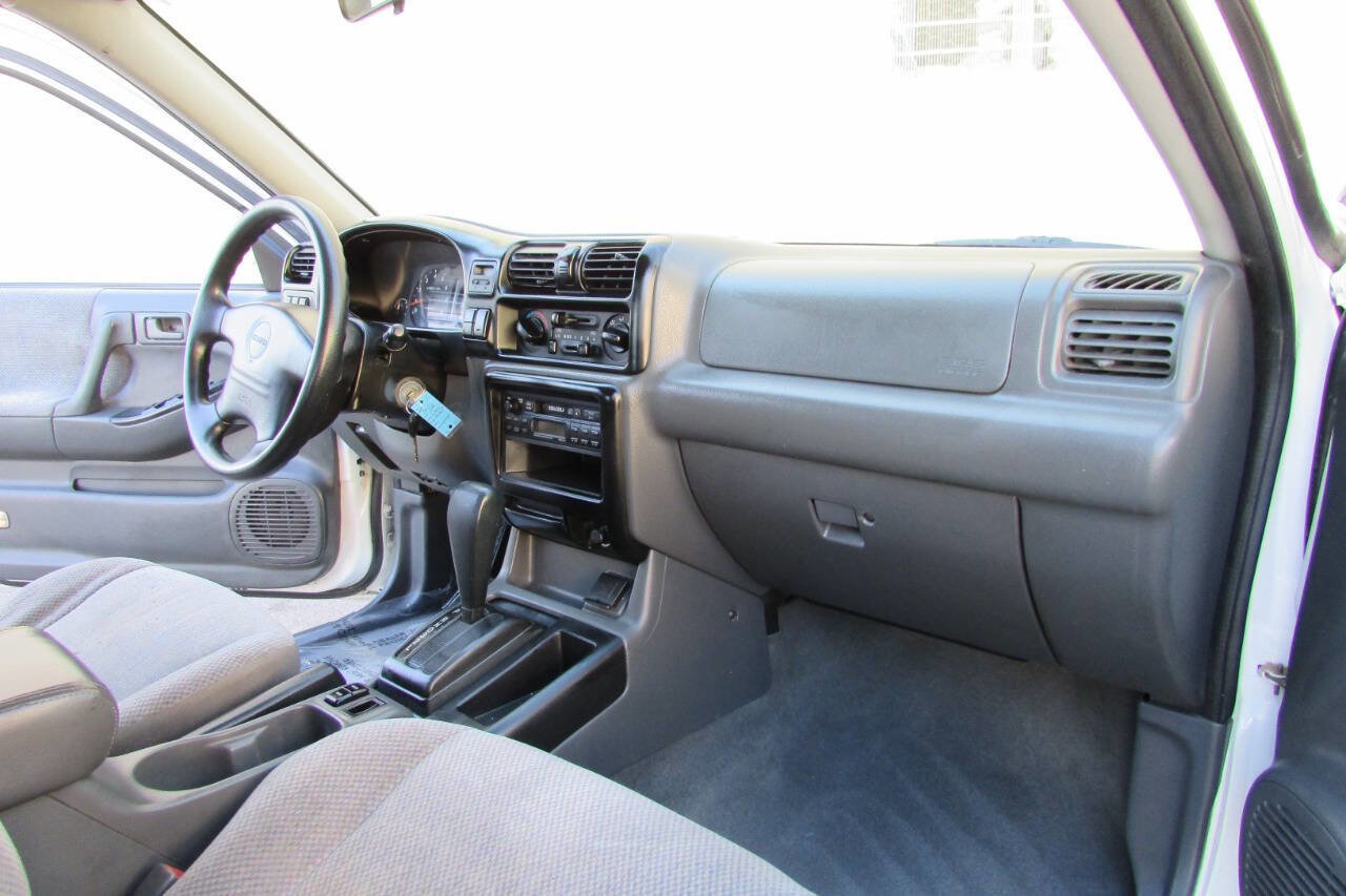 Used 1999 Isuzu Rodeo LS image 38